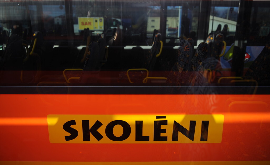 Dienvidkurzemes novada skolēni tiks pie jauniem autobusiem