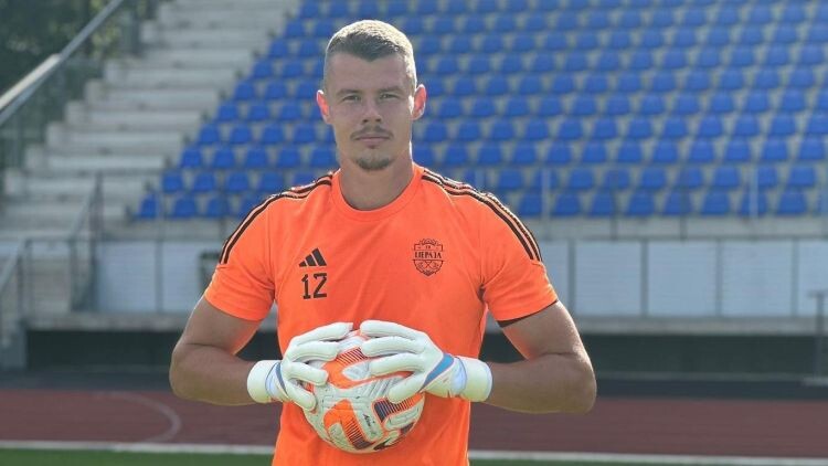 “Liepājas” futbola komandai pievienojas Dāvis Ošs