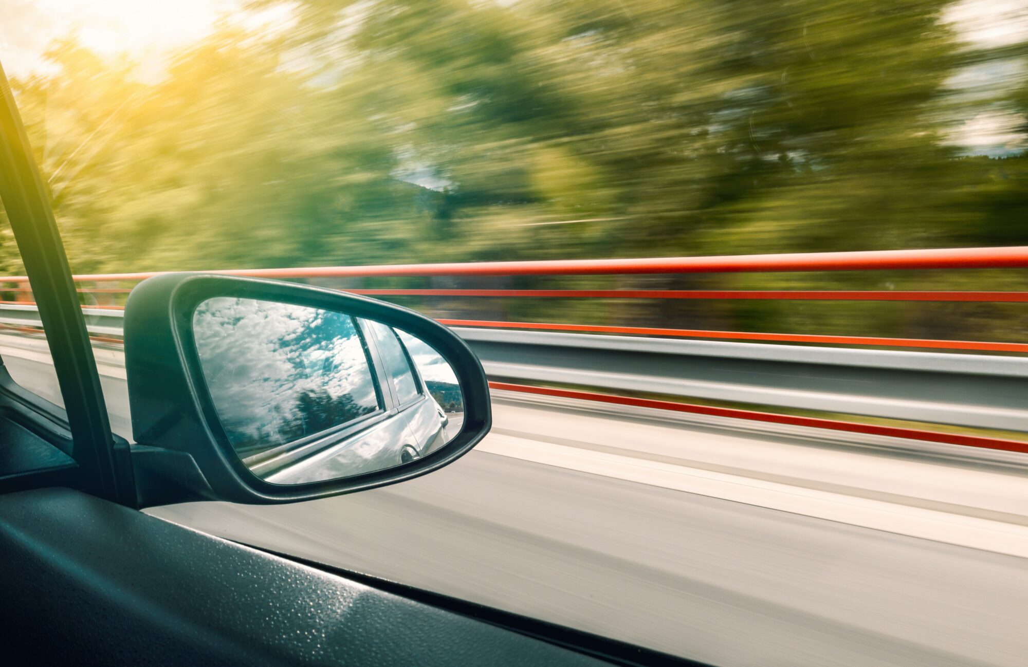 Cauri Kapsēdei “lido” ar 162 km/h, bet atļauts tik uz 50…
