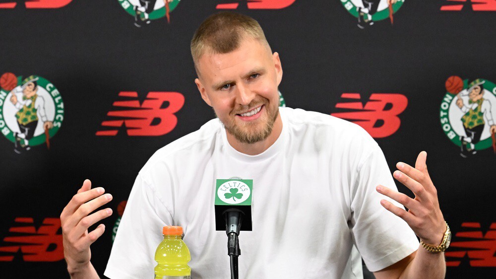 Porziņģis gatavojas spēlēt “Celtics” līdz 2026. gadam