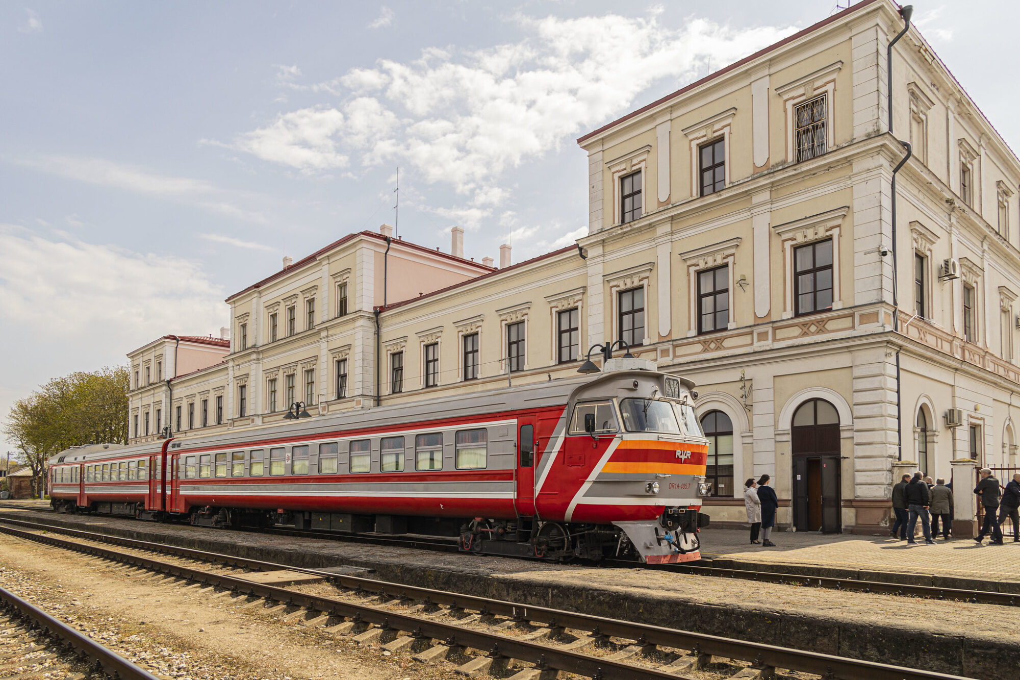 Rīgas vilciena kursēšanas laikam tiks pieskaņoti sabiedriskā transporta reisi