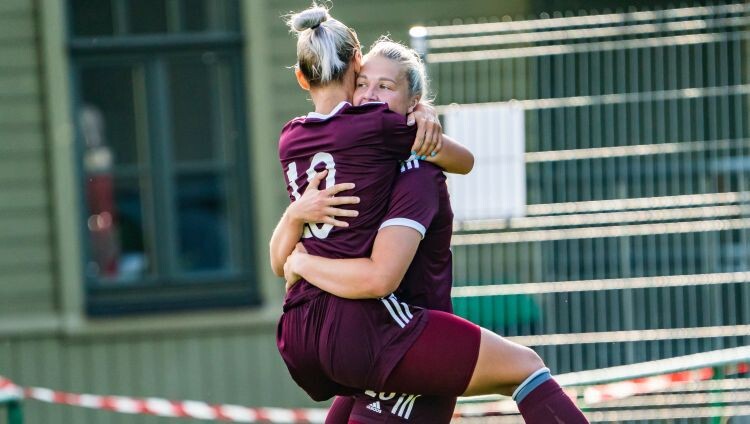 Latvijas futbolistes pirmajā no divām pārbaudes spēlēm pret Azerbaidžānu cīnās neizšķirti