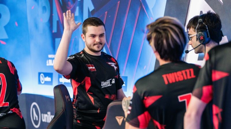 Broky izceļas ar traku “Deagle” raundu
