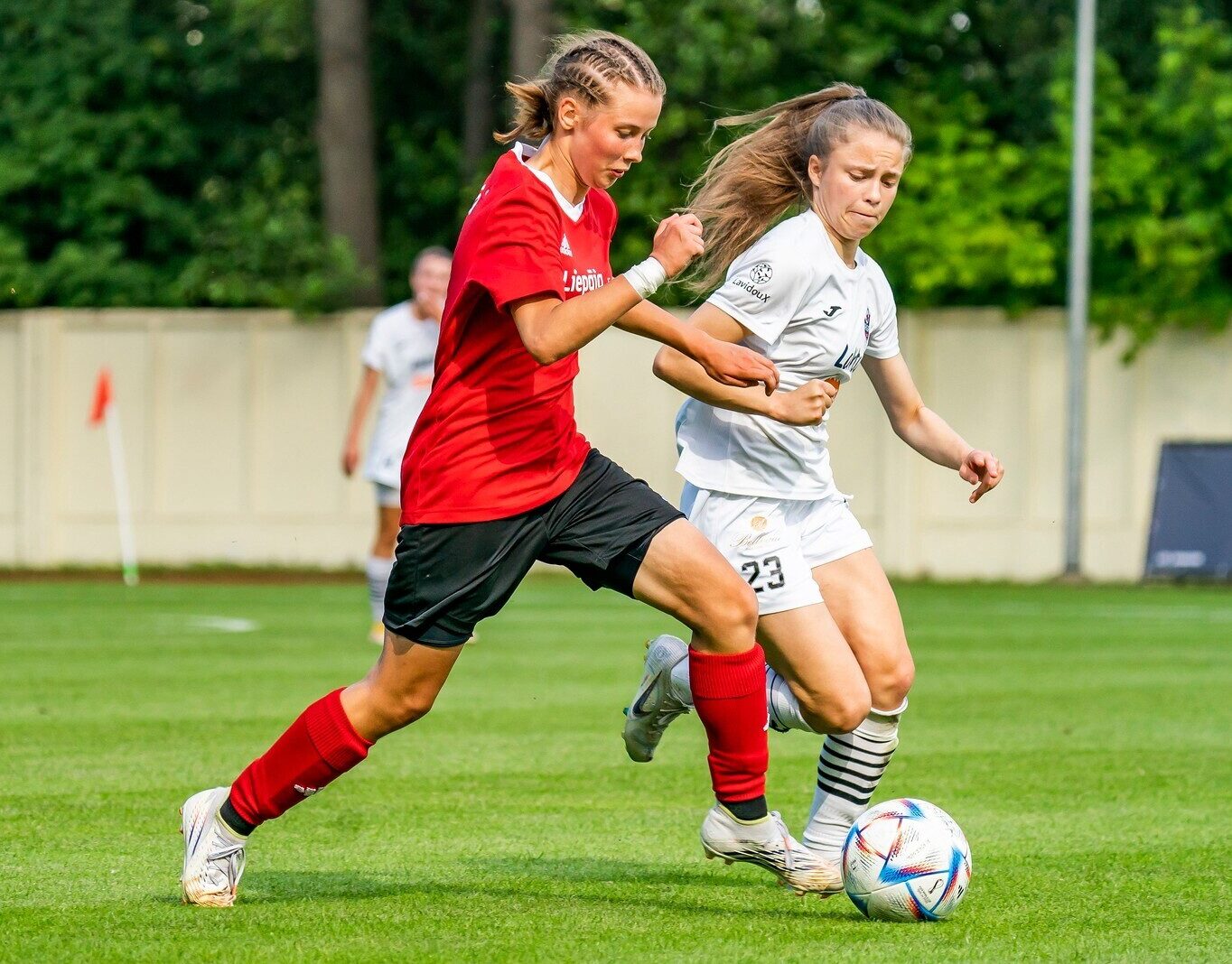 SFK “Rīga” sagādā zaudējumu Liepājas futbolistēm