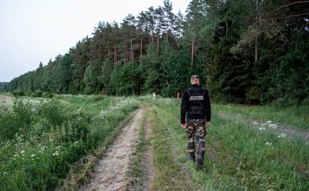 Lietuvas robežsargi piespieduši doties atpakaļ uz Baltkrieviju 16 migrantus