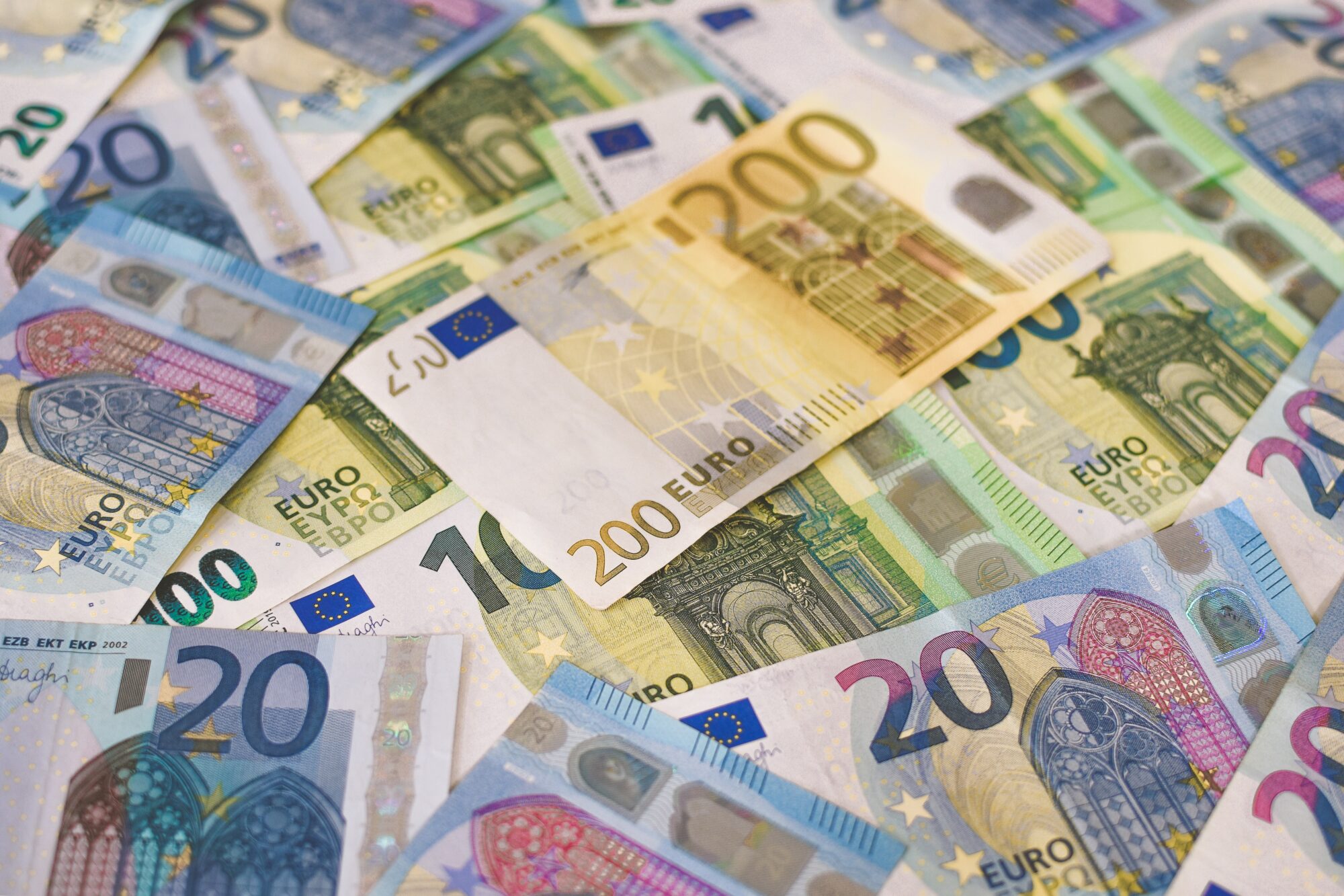 Komisija galīgajam lasījumam atbalsta 2024. gada valsts budžeta likumprojektu