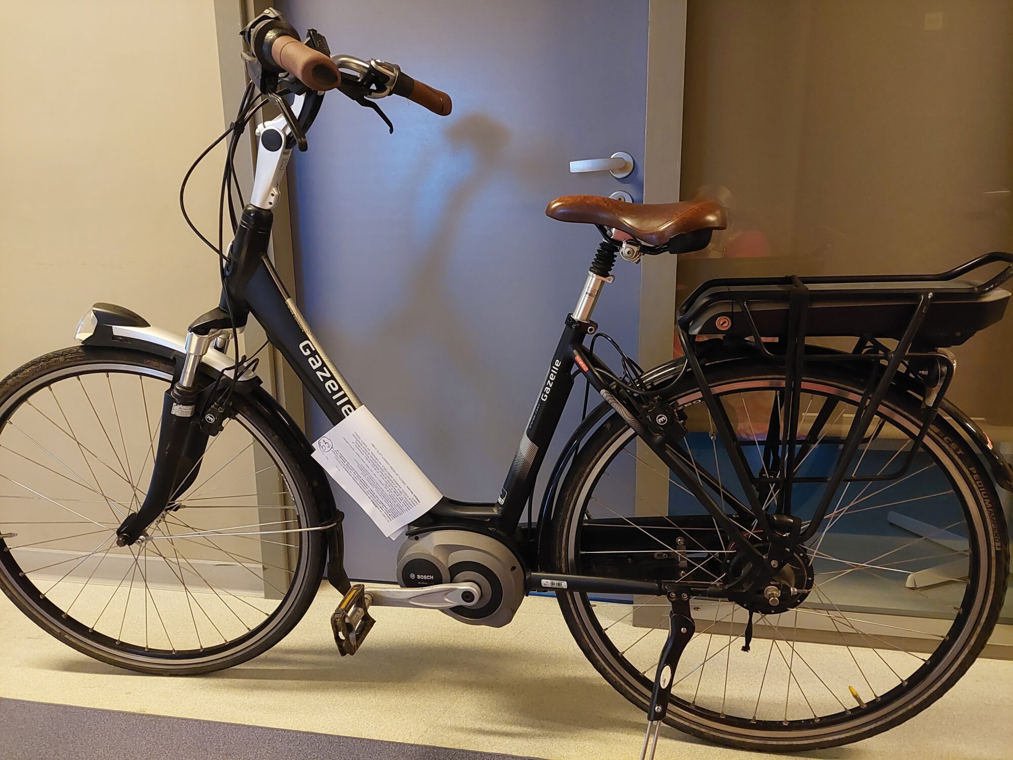 Aicina atsaukties velosipēda un mobilā telefona īpašniekus