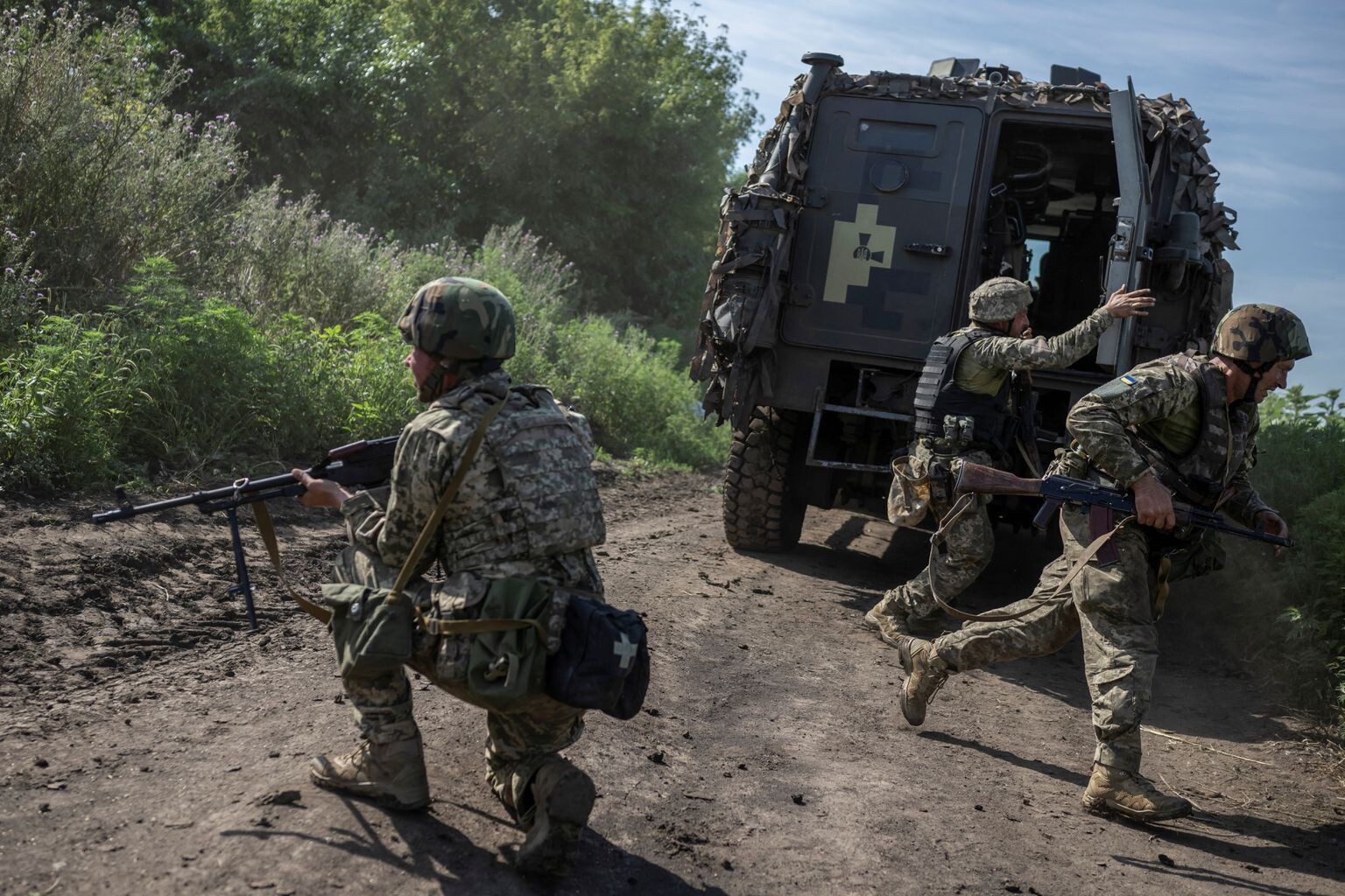 Frontē kritis bijušais Ukrainas parlamenta deputāts