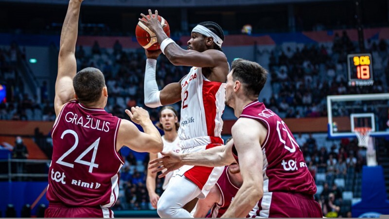 Latvijas basketbolisti Pasaules kausa finālturnīra cīņā piekāpjas Kanādai