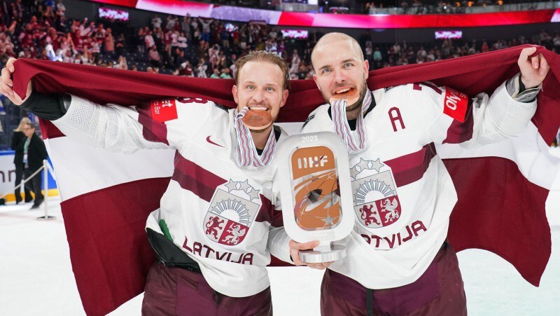Latvijas hokejisti nākamgad pasaules čempionātu sāks ar maču pret Poliju