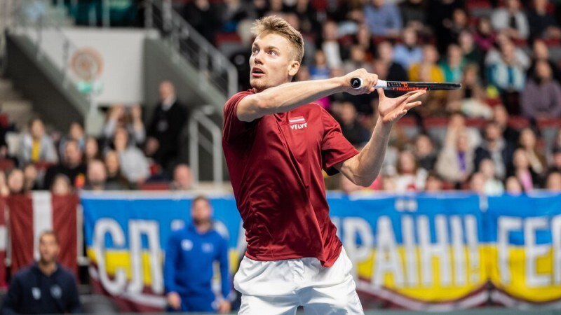 Štrombaham uzvara un Rocēnam zaudējums Latvijas tenisa izlases spēlē Deivisa kausa izcīņā