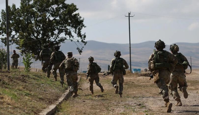 Azerbaidžāna pieprasa armēņu separātistiem nolikt ieročus