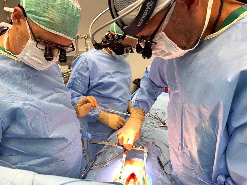 Latvijas medicīnas vēsturē trešo reizi bērnam veiksmīgi pārstādīta sirds