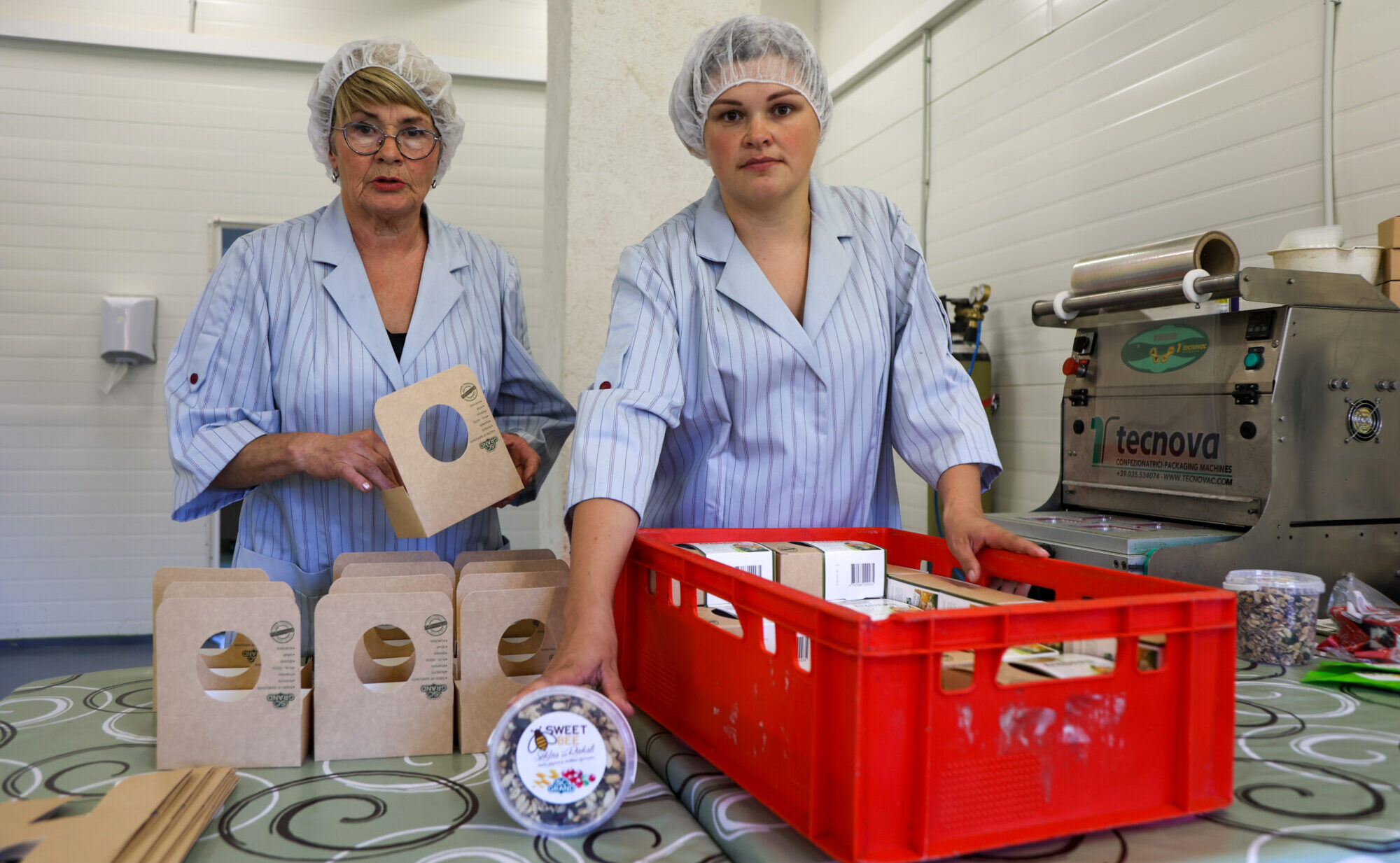 Meļķu ģimene Priekulē rada spēka lietas – gaļas produktus un riekstu maisījumus
