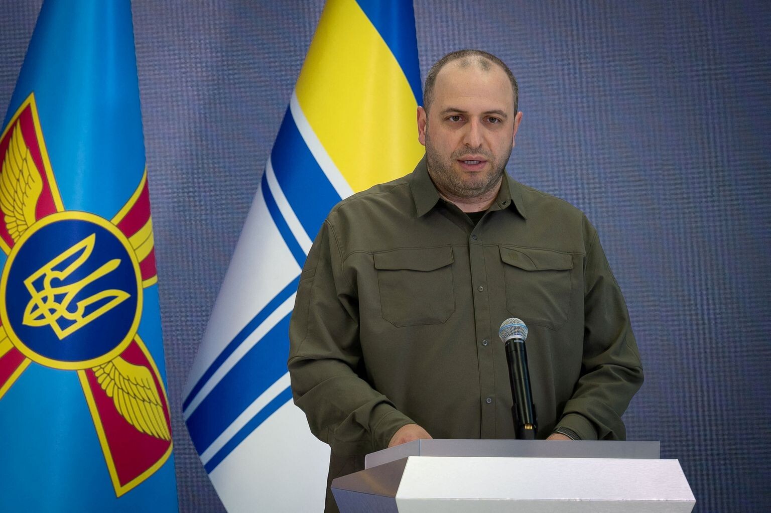 Ukrainas valdība turpina pārkārtojumus Aizsardzības ministrijā