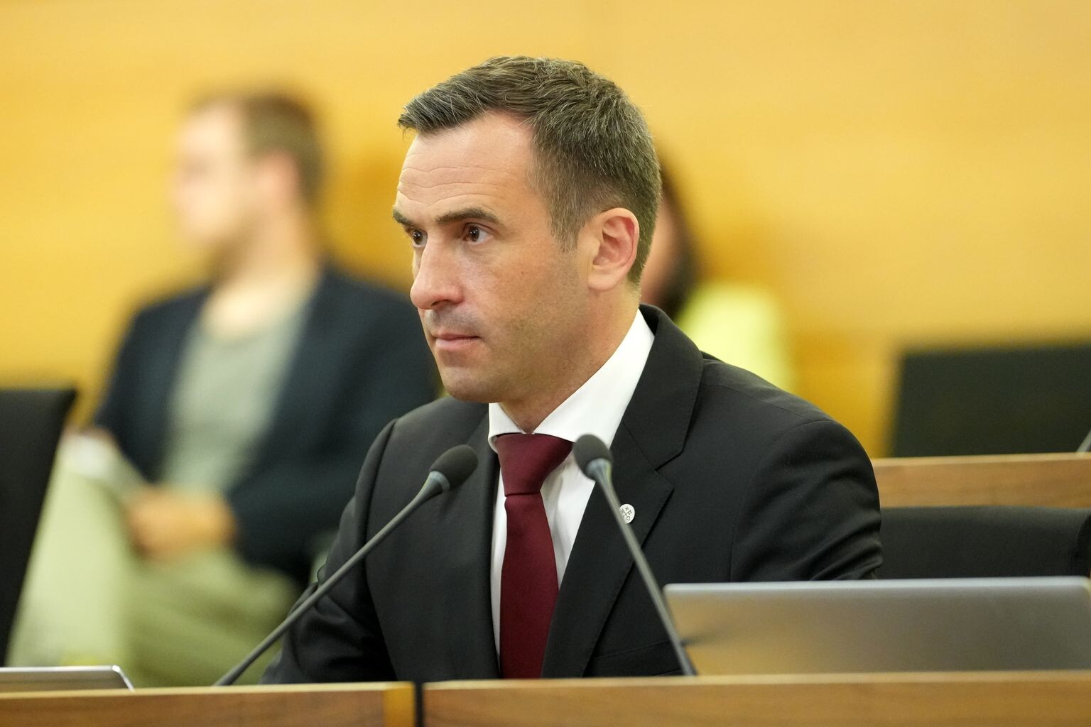 Mārtiņam Staķim uzlikts 500 eiro sods par komandējumu uz hokeja čempionātu Tamperē