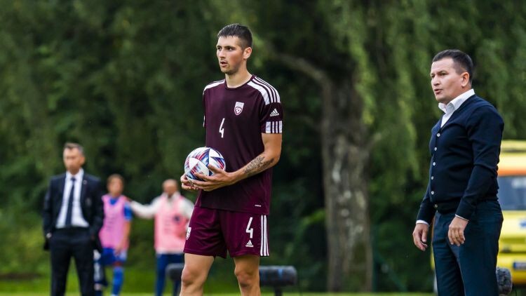U-21 futbolistiem varonīgs punkts pret lielo Itāliju