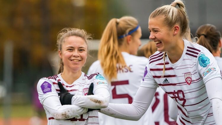 Latvijas futbolistes UEFA Nāciju līgas mačā sagrauj Moldovu