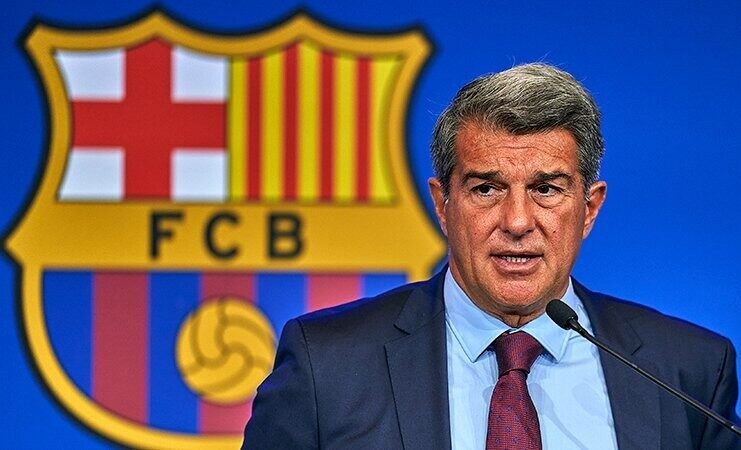 Futbola kluba “Barcelona” prezidents Laporta apsūdzēts aizdomās par kukuļu maksāšanu tiesnešiem