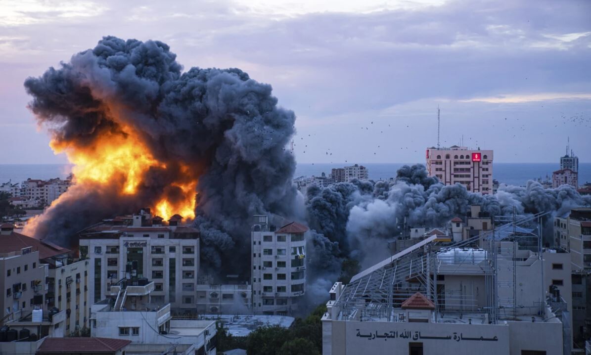 “Hamas” turpina ar raķetēm apšaudīt Izraēlu