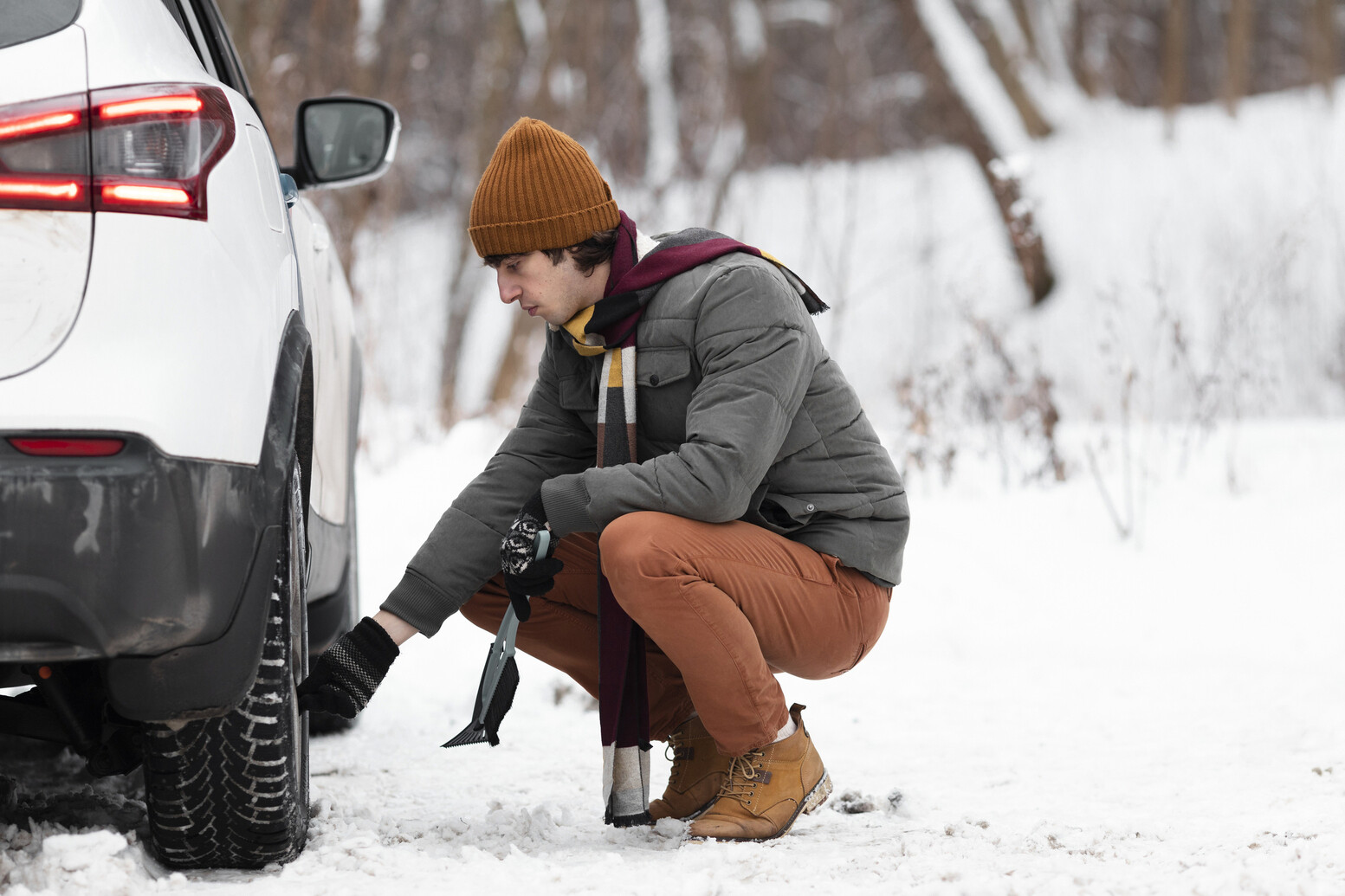 Ceļā uz ziemu jāmaina gan auto riepas, gan braukšanas manieres