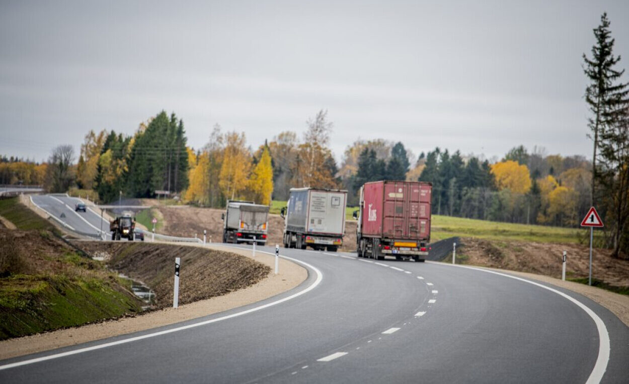 Uz Jelgavas, Liepājas un Ventspils šosejas sāk darboties vidējā ātruma kontroles posmi