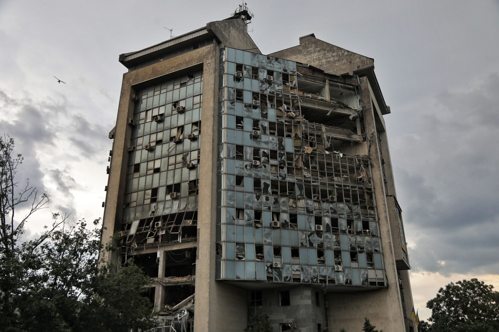 Kijivas Ekonomikas skola: Krievijas agresijas radītie zaudējumi Ukrainas infrastruktūrai sasniedz 151 miljardu dolāru