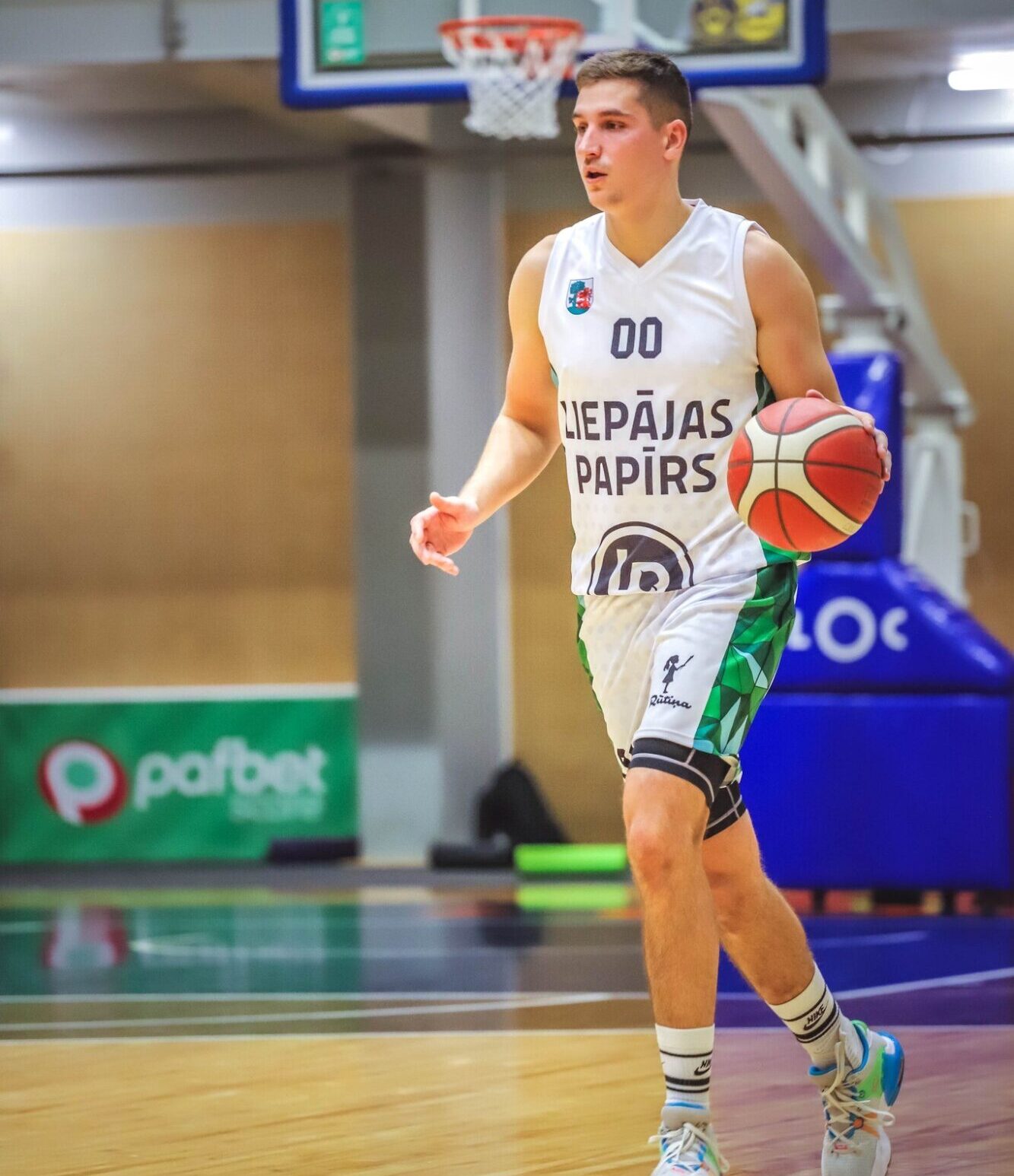 Dainis Ābele iemet 47 punktus un uzstāda jaunu Liepājas basketbola čempionāta rekordu