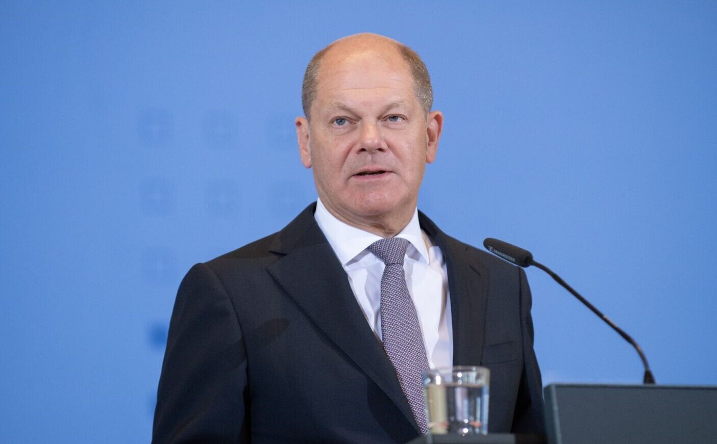 Šolcs sola izmeklēt Bundesvēra sarunu noplūdi