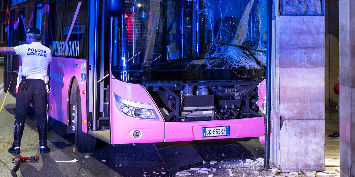 Pēc vēl vienas avārijas Venēcijas mērs aptur elektrisko autobusu ekspluatāciju