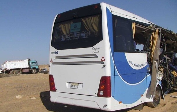 Daudzu transportīdzekļu avārijā Ēģiptē vismaz 32 bojāgājušie