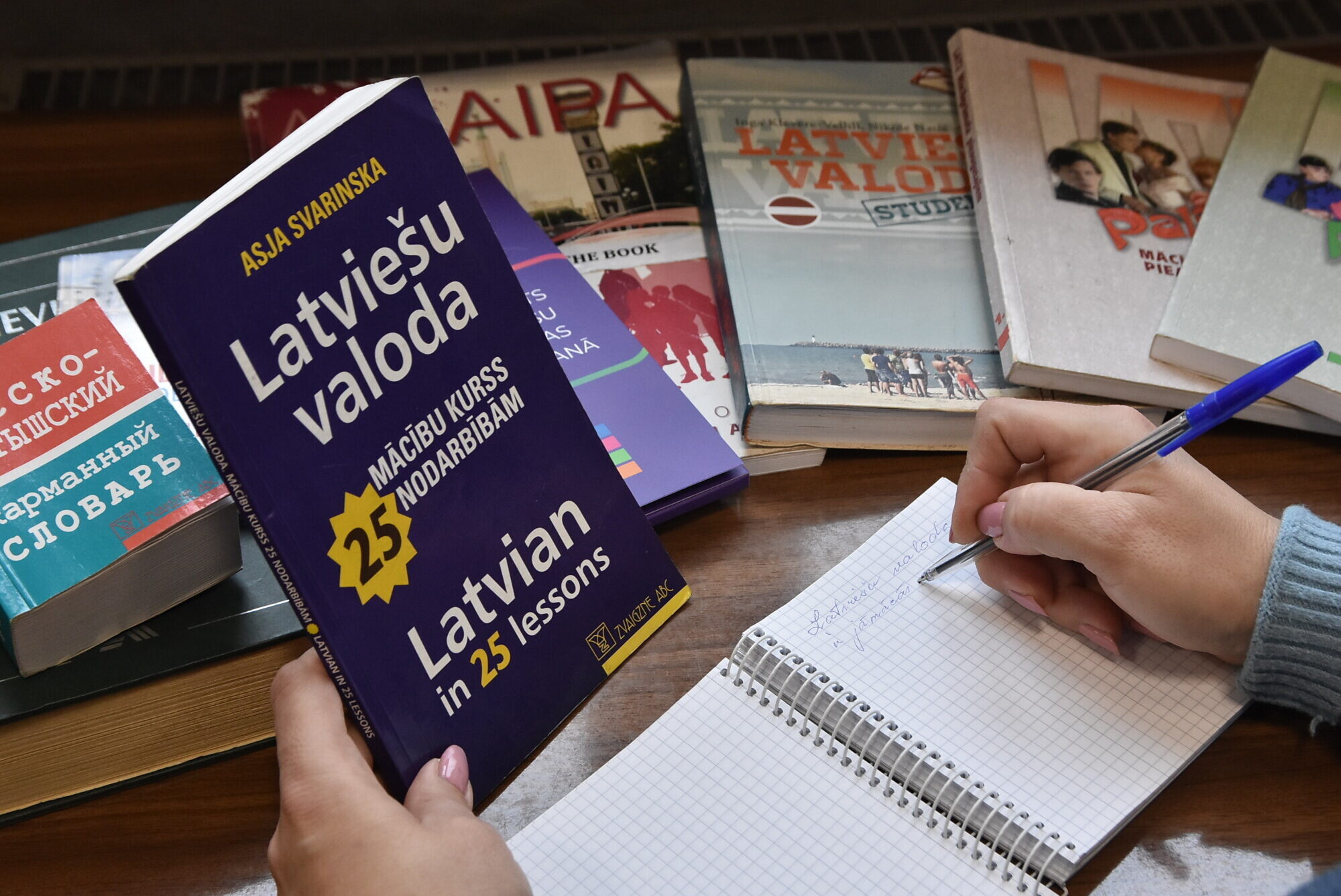 NVA piedāvā skolotājiem uzlabot valsts valodas prasmes