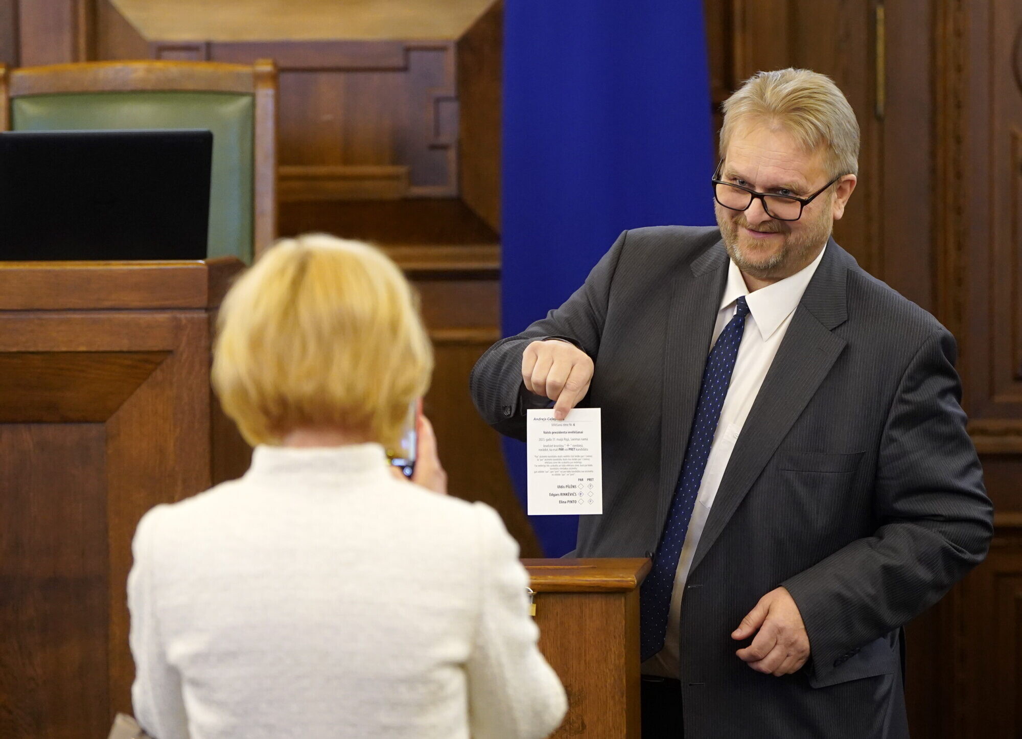 Andreju Ceļapīteru izslēdz no “Jaunās vienotības” frakcijas