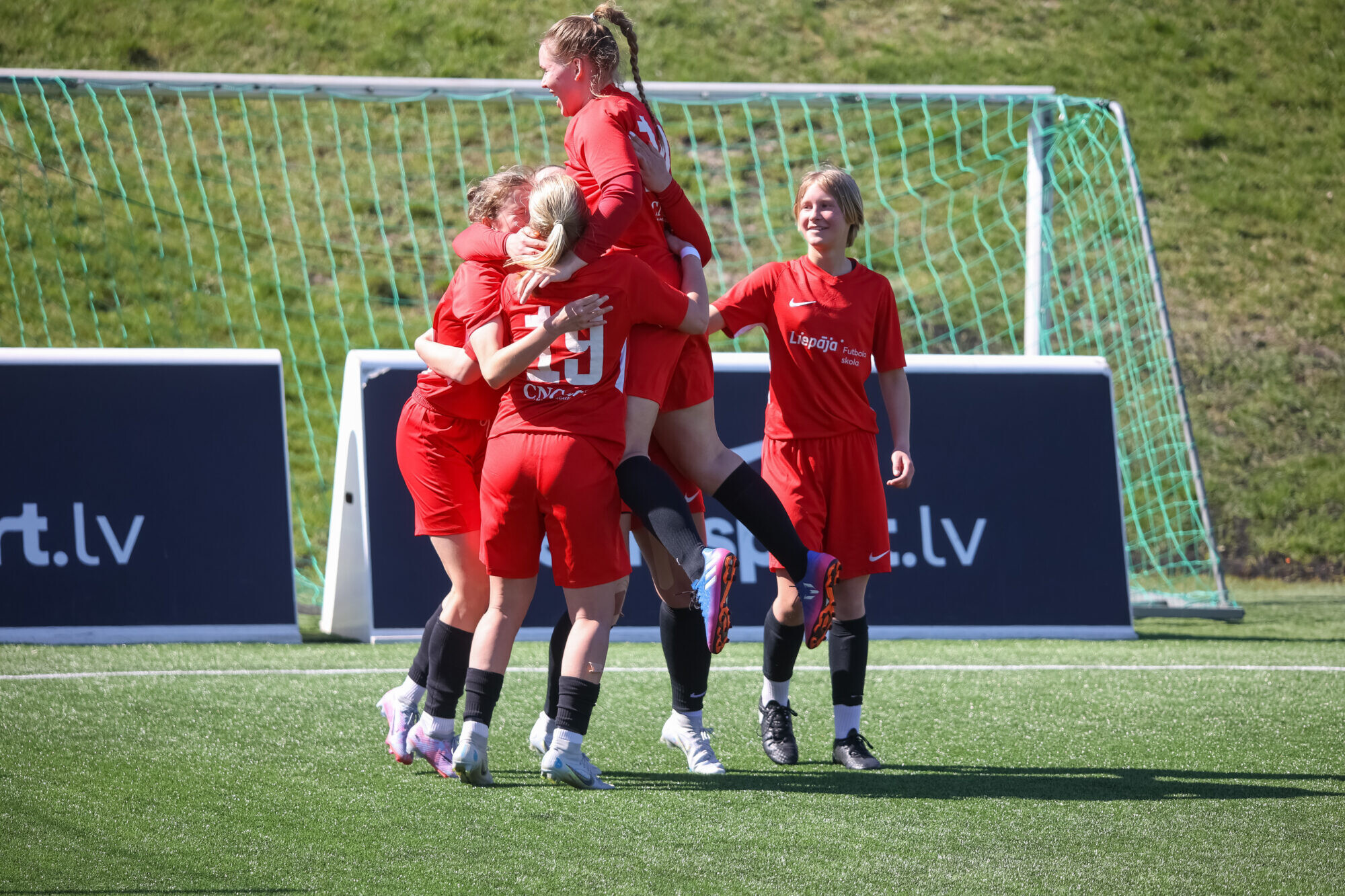 Starp Latvijas U-17 futbola izlases kandidātēm – piecas liepājnieces