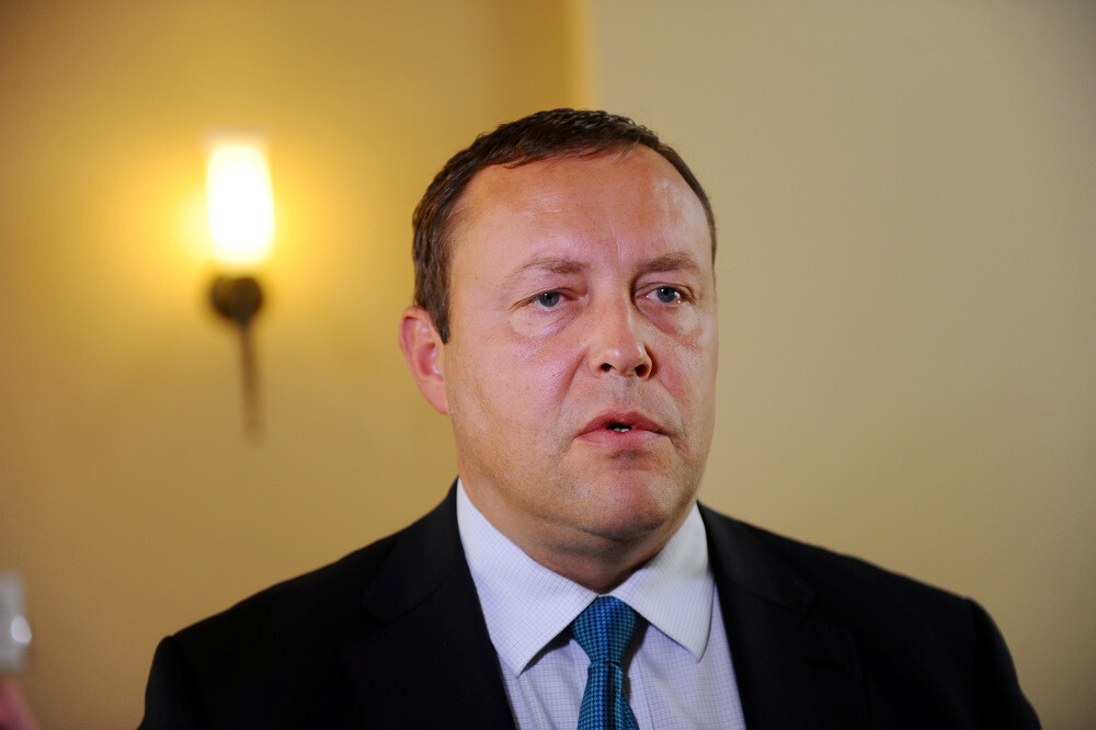 Iekšlietu ministrs atbalsta nepieciešamību pēc valsts noslēpuma pielaidēm pašvaldību vadītājiem