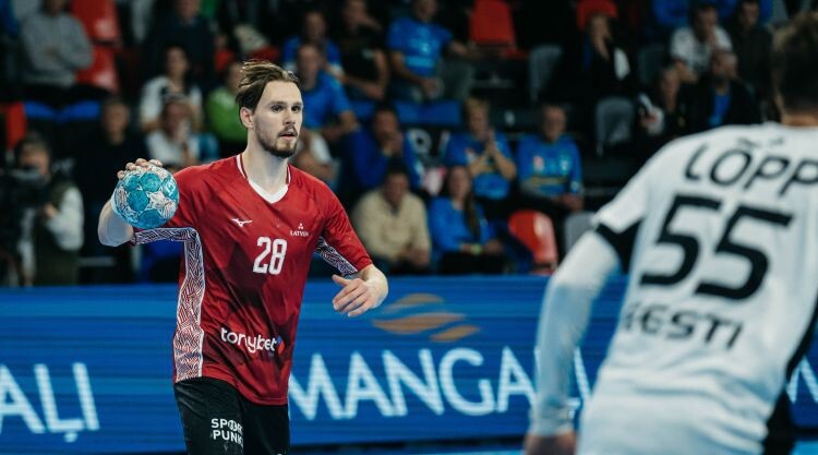 Latvijas handbolisti pasaules čempionāta kvalifikācijas turnīrā nepārvar pirmo kārtu