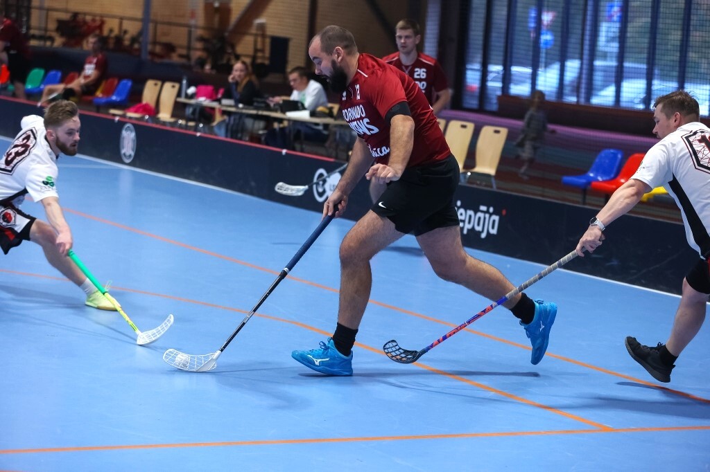 Liepājas florbola čempionātā sāk iezīmēties labāko trijnieks