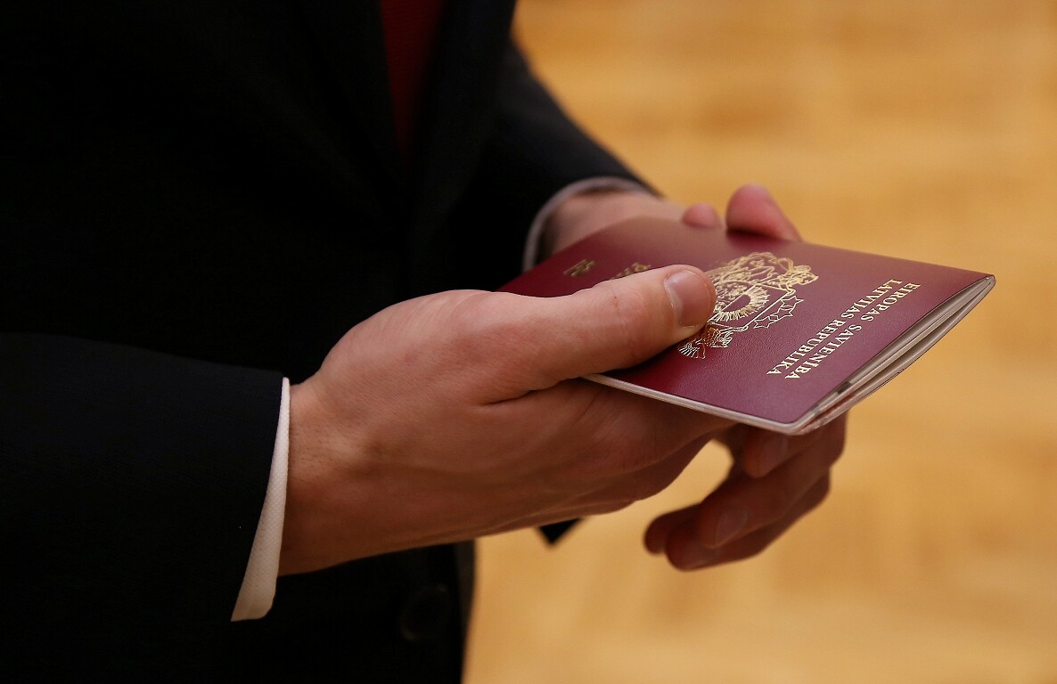 Par dažiem eiro palielina nodevu jaunā parauga pasēm