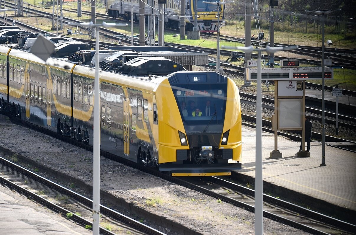 Vienam no trim pagājušajā nedēļā pasažieru pārvadājumos norīkotajiem elektrovilcieniem konstatētas tehnikas nepilnības