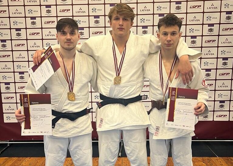 Latvijas džudo čempionātā Liepājai trīs tituli