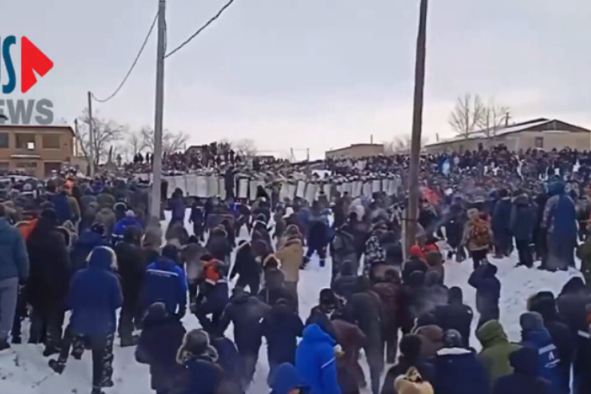Video: Baškortostānā tūkstošiem cilvēku protestē pret vides aktīvista notiesāšanu