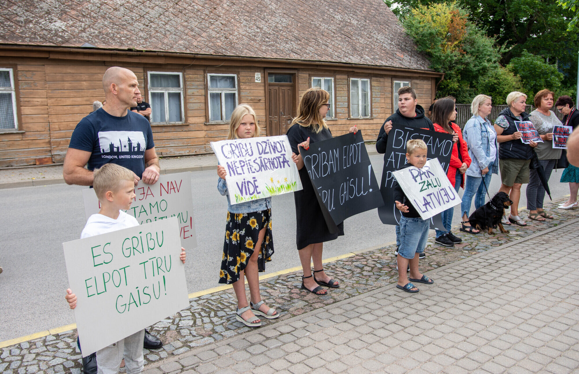 “Tikai ne manā pagalmā” jeb balanss starp iedzīvotāju un biznesa interesēm