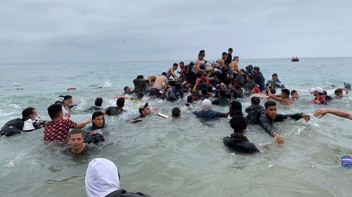 ANO: Pērn pasaulē gājuši bojā 8 565 migranti, kas ir jauns rekords