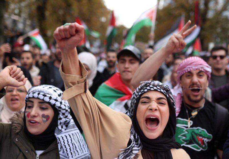 Rīgas pašvaldība aizliedz sestdien plānoto piketu palestīniešu atbalstam