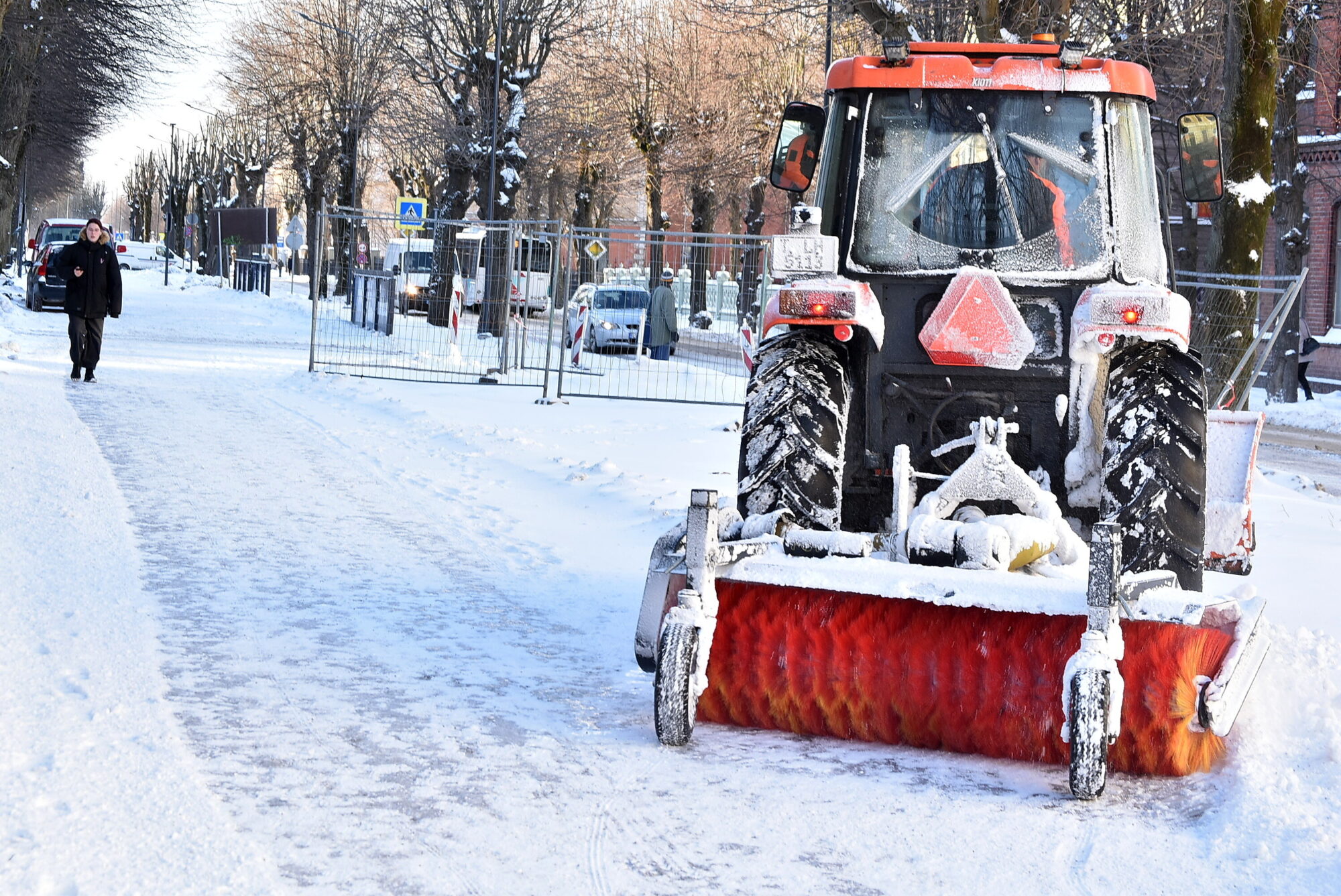 Sniega laikā visas ielas izbraucamas. Lielākā problēma – novietotie auto