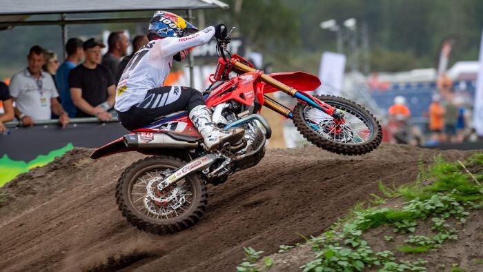 Jonass pieteicis dalību “Hawkstone International” motokrosā