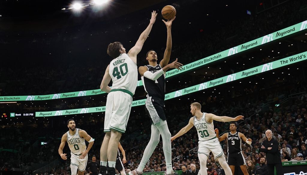 Porziņģis nepiedalās “Celtics” uzvarā NBA mačā