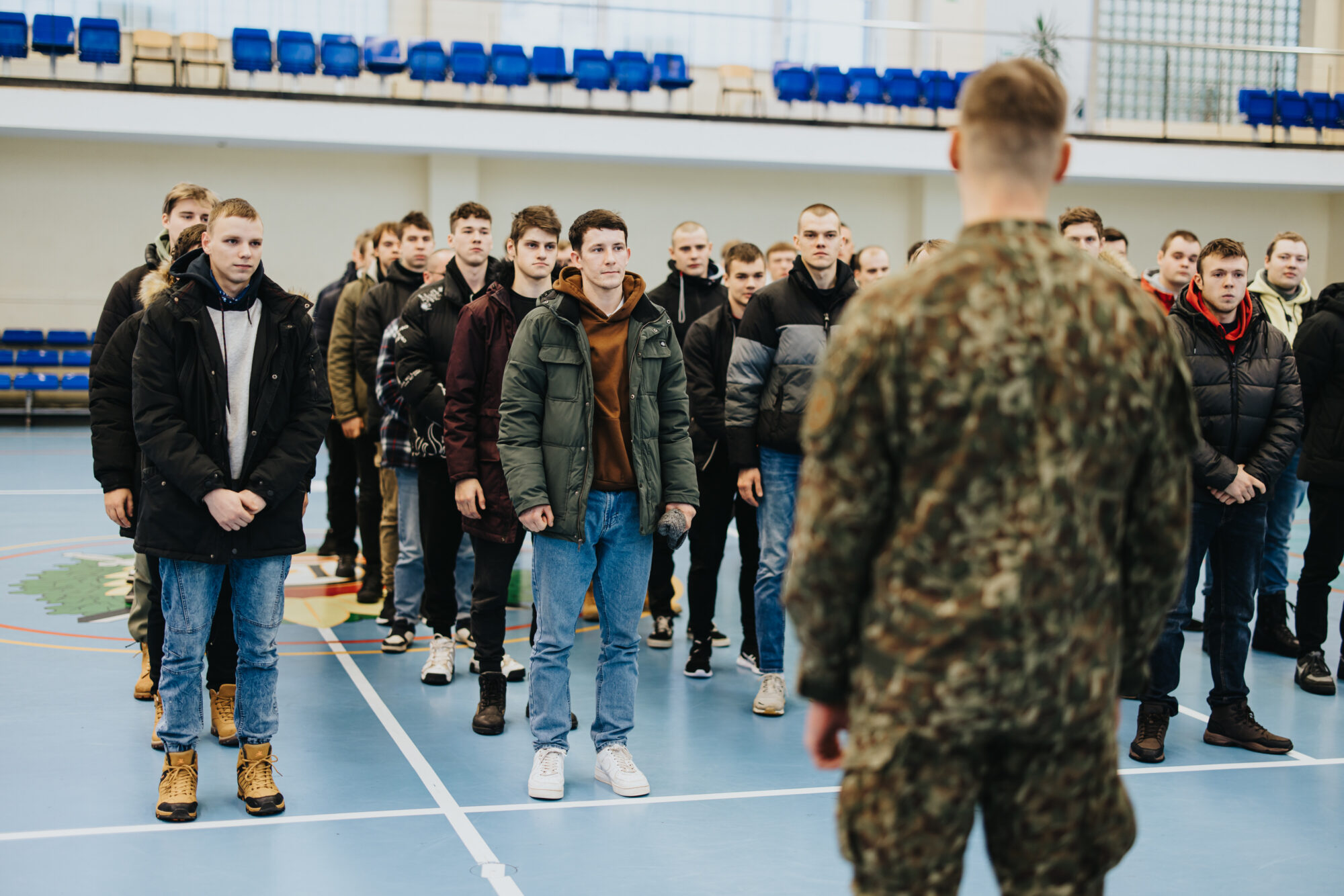 VAD obligātajā iesaukumā visvairāk pavēstes saņems jaunieši no Rīgas, Daugavpils, Liepājas, Ogres, Tukuma un Jūrmalas