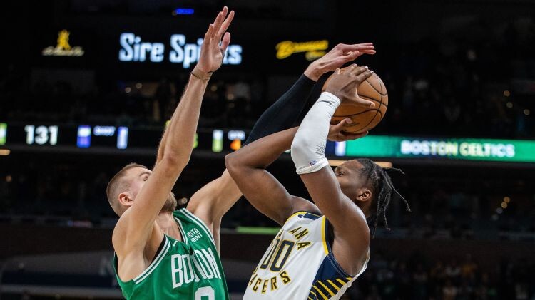 NBA: Porziņģim pārkāpums pēdējā sekundē nebija jāfiksē
