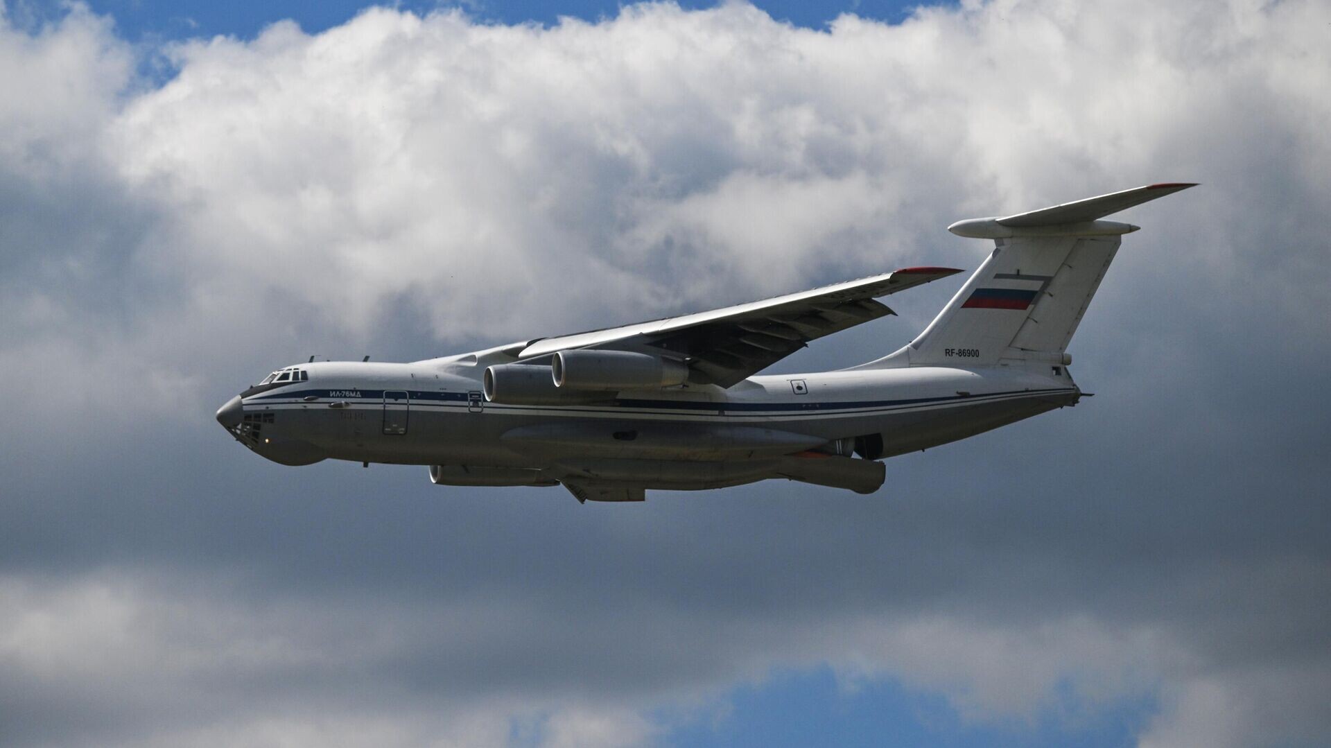 Krievijas Belgorodas apgabalā nogāzusies militārā lidmašīna “IL-76”